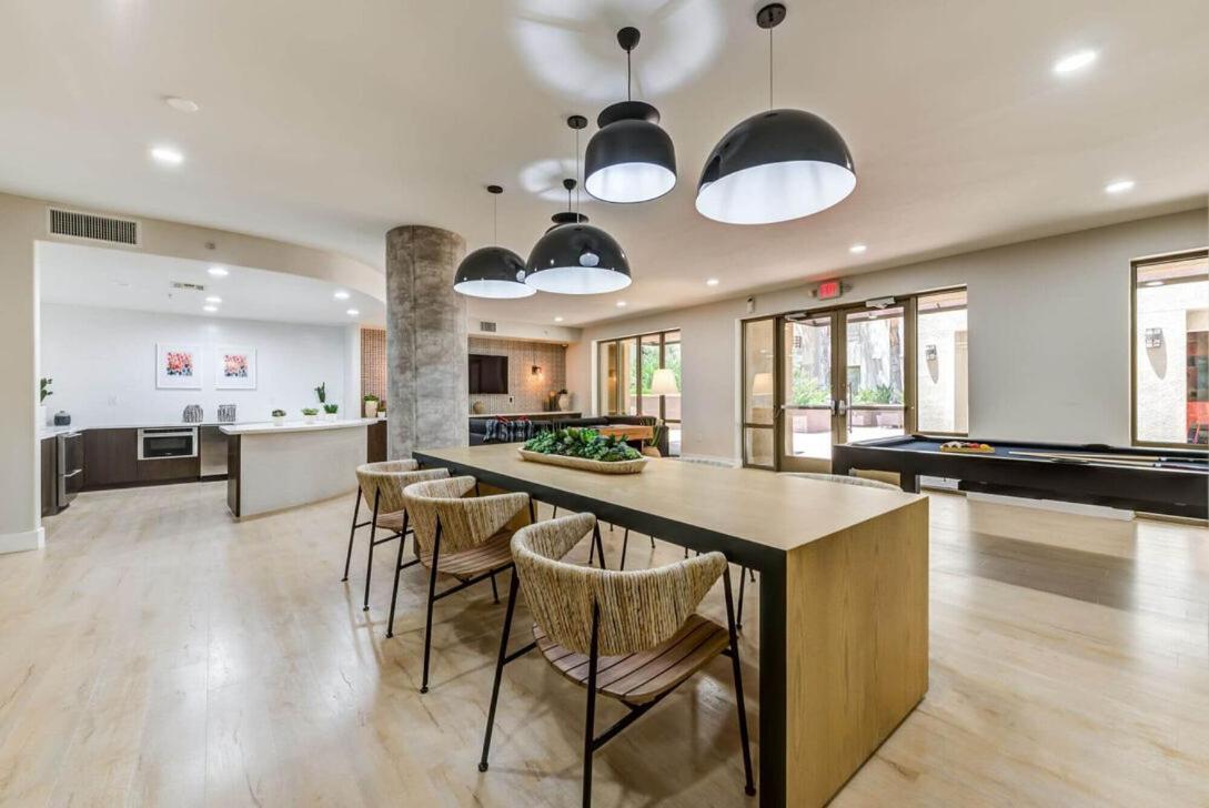 Woodland Hills Luxury Apt 2 Bed Ca Los Angeles Exterior photo